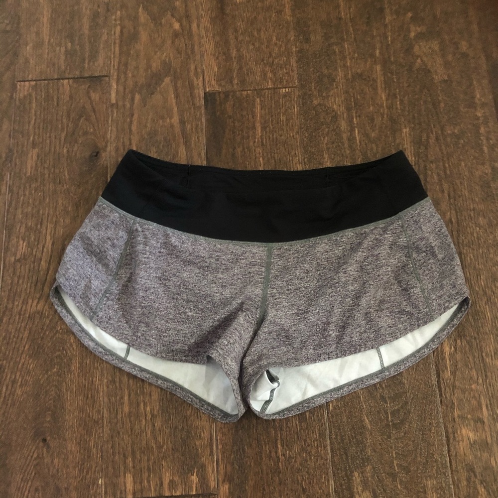 SOLD ** Lululemon speed up shorts 2.5 inches